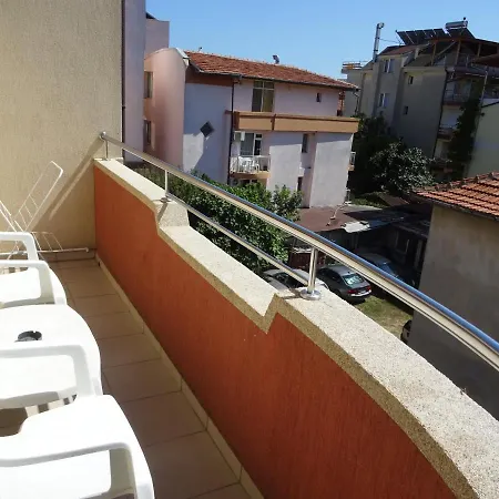 Guest house Dobrevi 4*