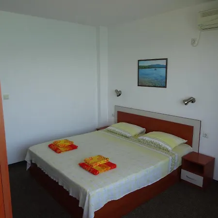 Dobrevi Guest house 4*