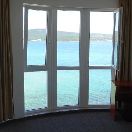 Guest house Dobrevi 4*