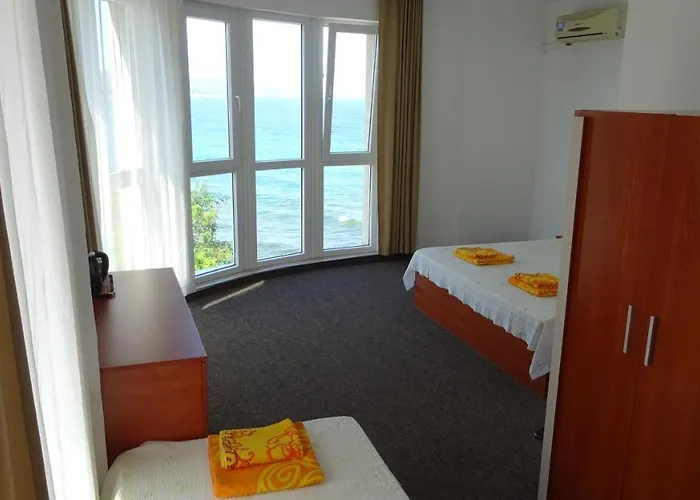 Dobrevi בית הארחה