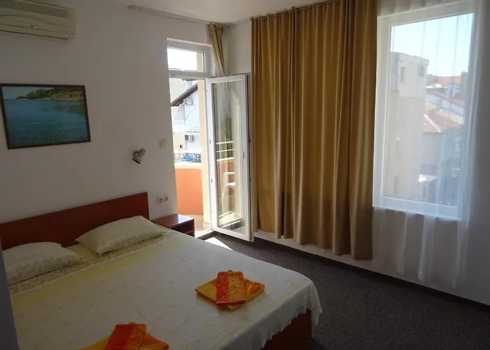 בית הארחה Dobrevi 4*