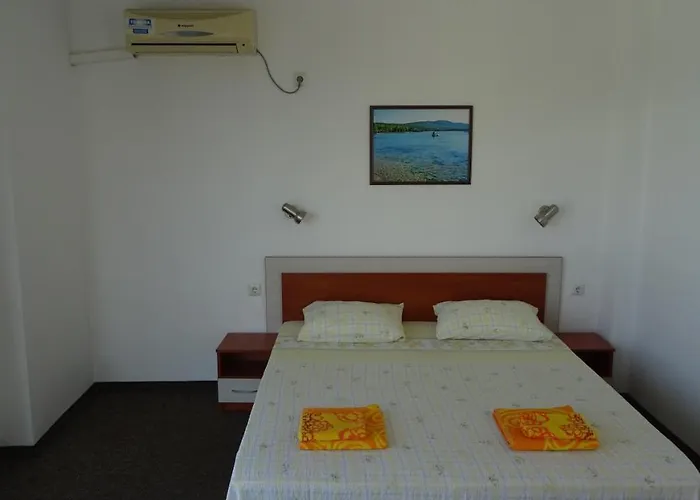 בית הארחה Dobrevi